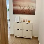Apartment Cozy Close To The Center Budapest