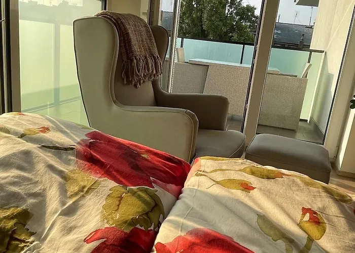 Cozy Close To The Center